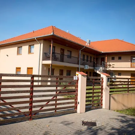Apartment Lux Apartman *